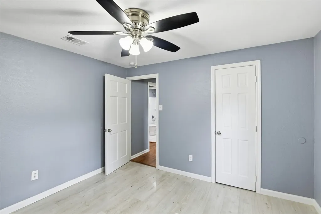 746 Quietwood Drive Dallas TX 75253