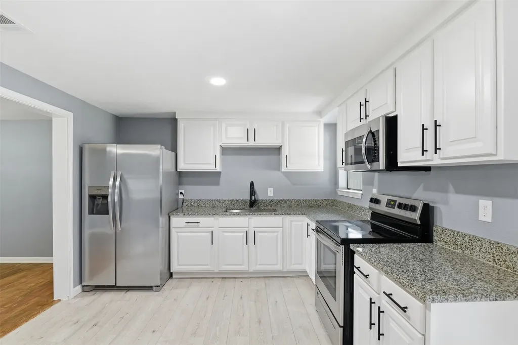 746 Quietwood Drive Dallas TX 75253