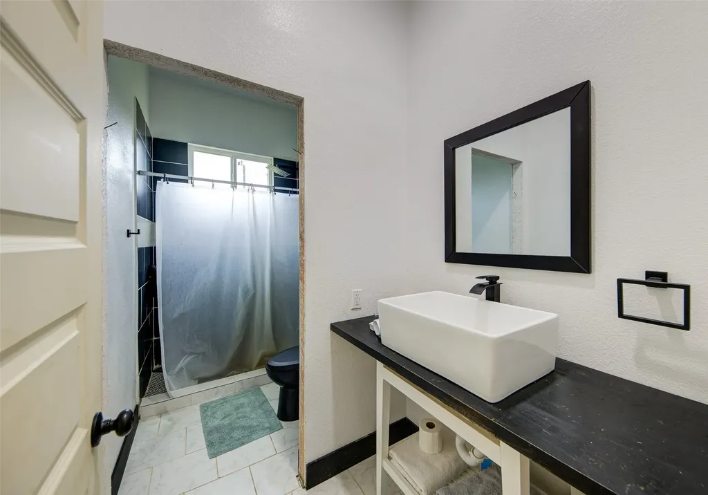 141 Wheelis Loop Decatur TX 76234