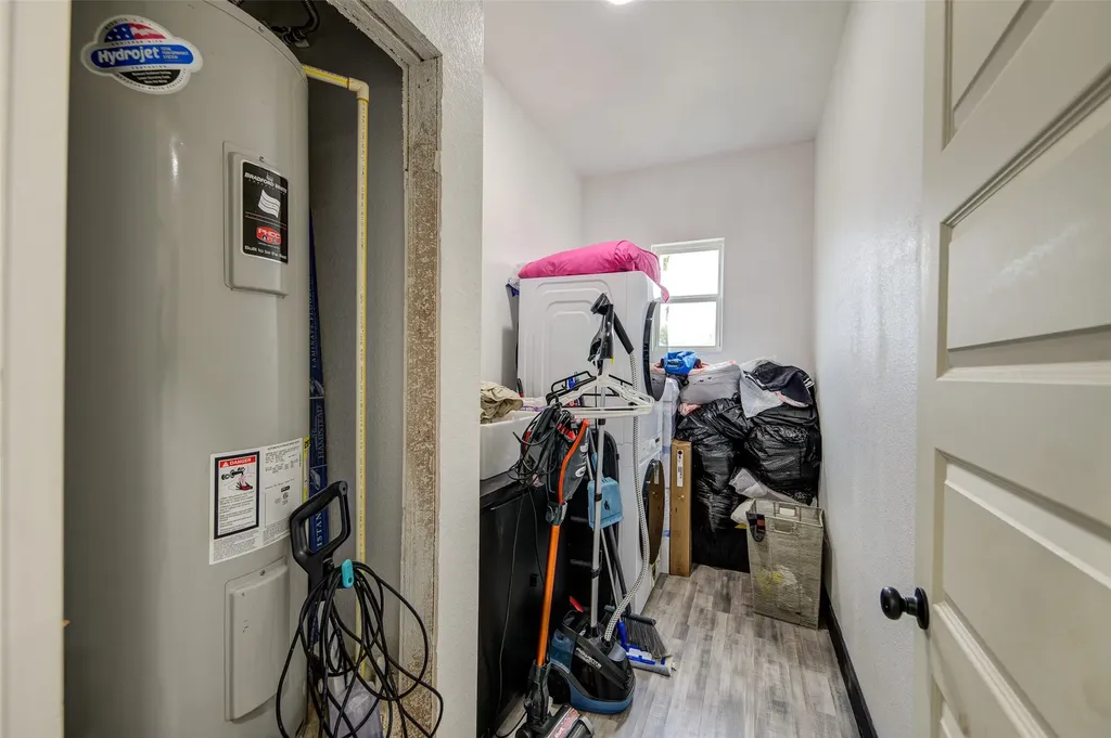 141 Wheelis Loop Decatur TX 76234