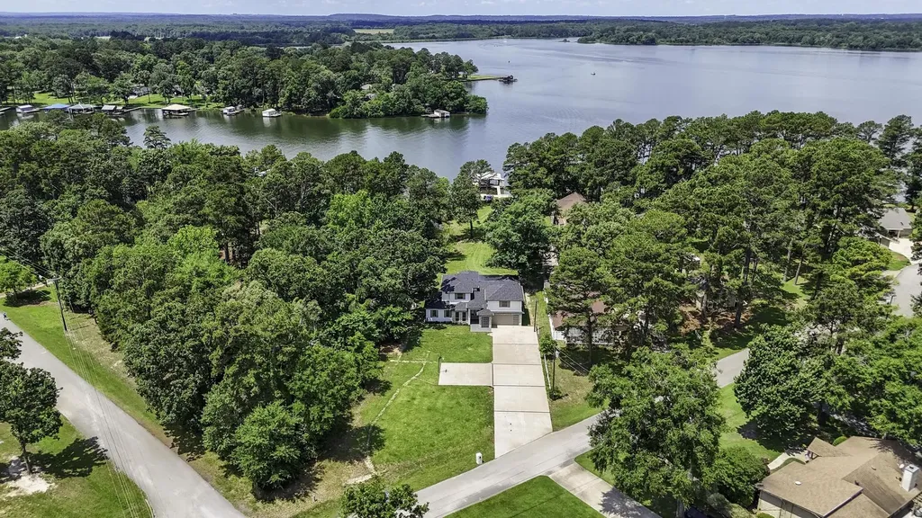 16862 Cardinal Lane Troup TX 75789