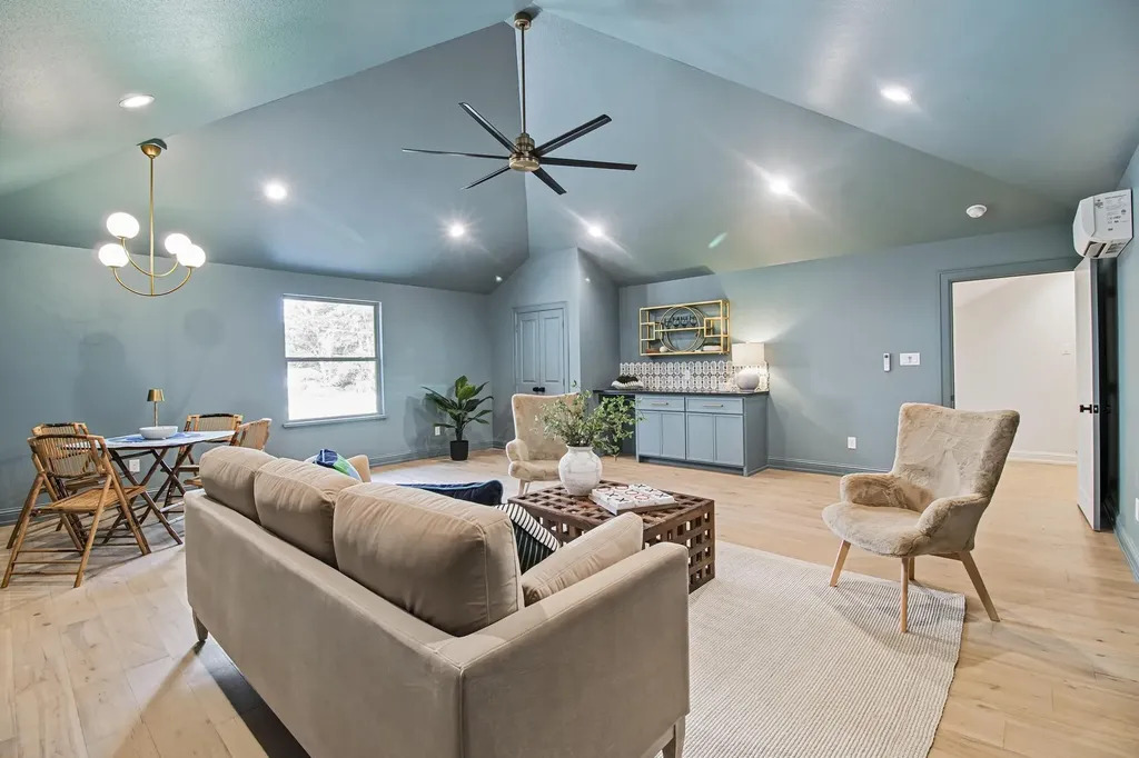 16862 Cardinal Lane Troup TX 75789
