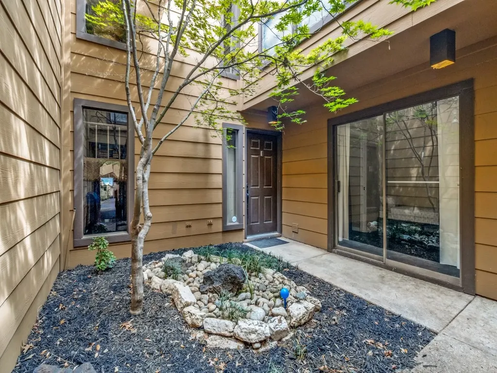 3139 Golden Oak Farmers Branch TX 75234