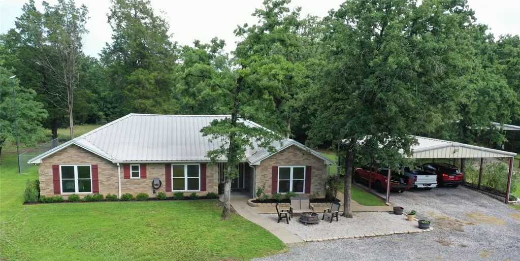 109 Private Road 916 Fairfield TX 75840