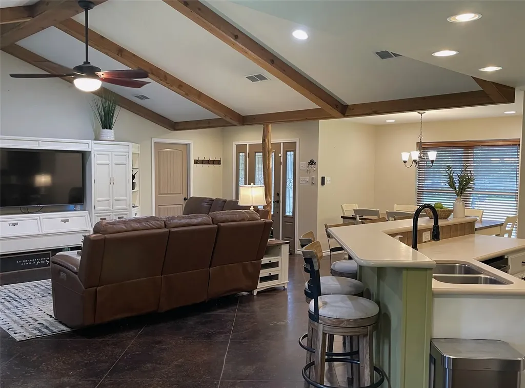109 Private Road 916 Fairfield TX 75840