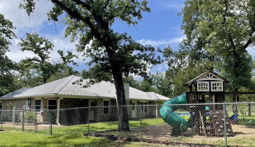 109 Private Road 916 Fairfield TX 75840