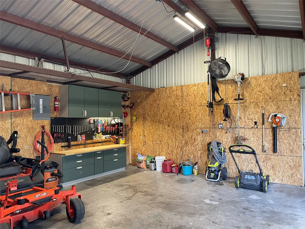 109 Private Road 916 Fairfield TX 75840