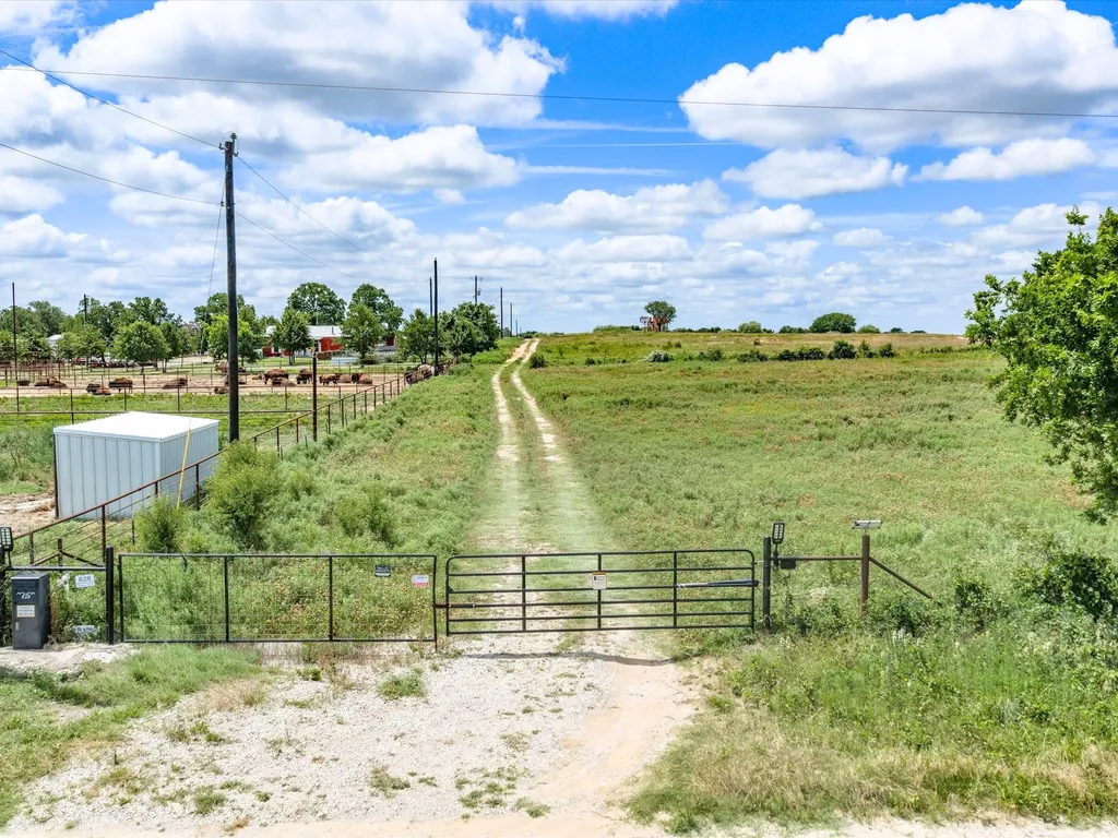828 Wilson Road Perrin TX 76486