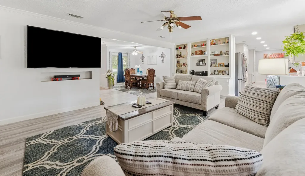 1608 Wade Drive Bedford TX 76022