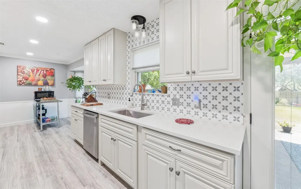 1608 Wade Drive Bedford TX 76022