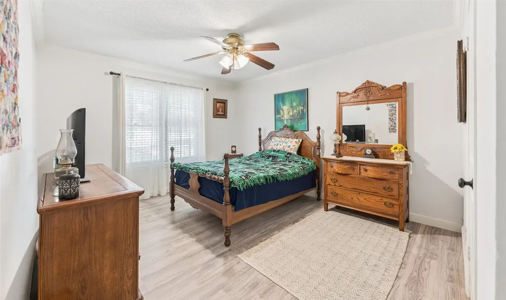1608 Wade Drive Bedford TX 76022