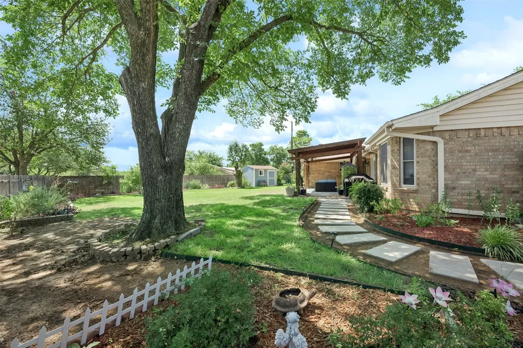 1608 Wade Drive Bedford TX 76022
