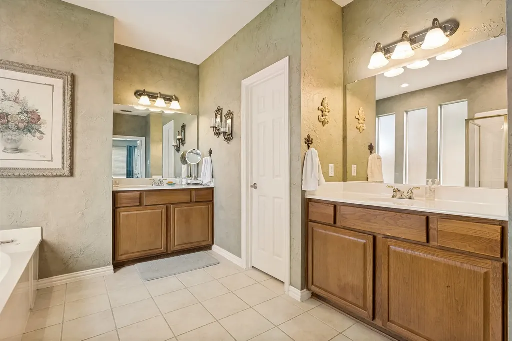 6610 Falcon Crest Lane Sachse TX 75048
