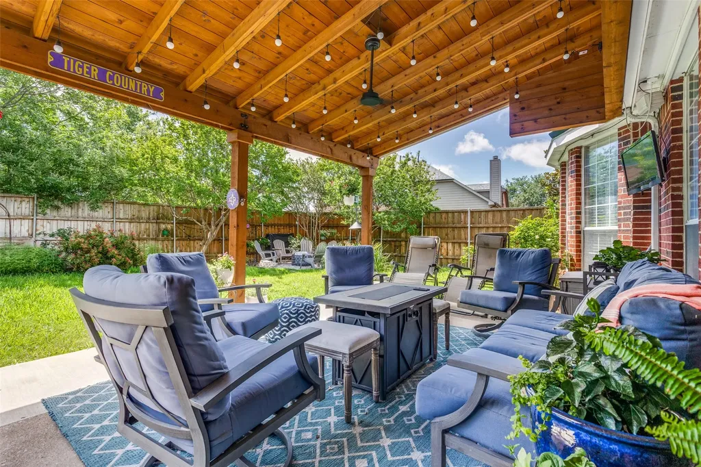 6610 Falcon Crest Lane Sachse TX 75048