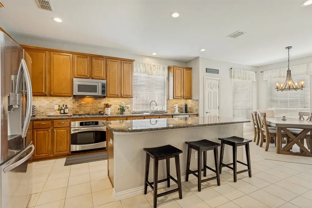 6610 Falcon Crest Lane Sachse TX 75048