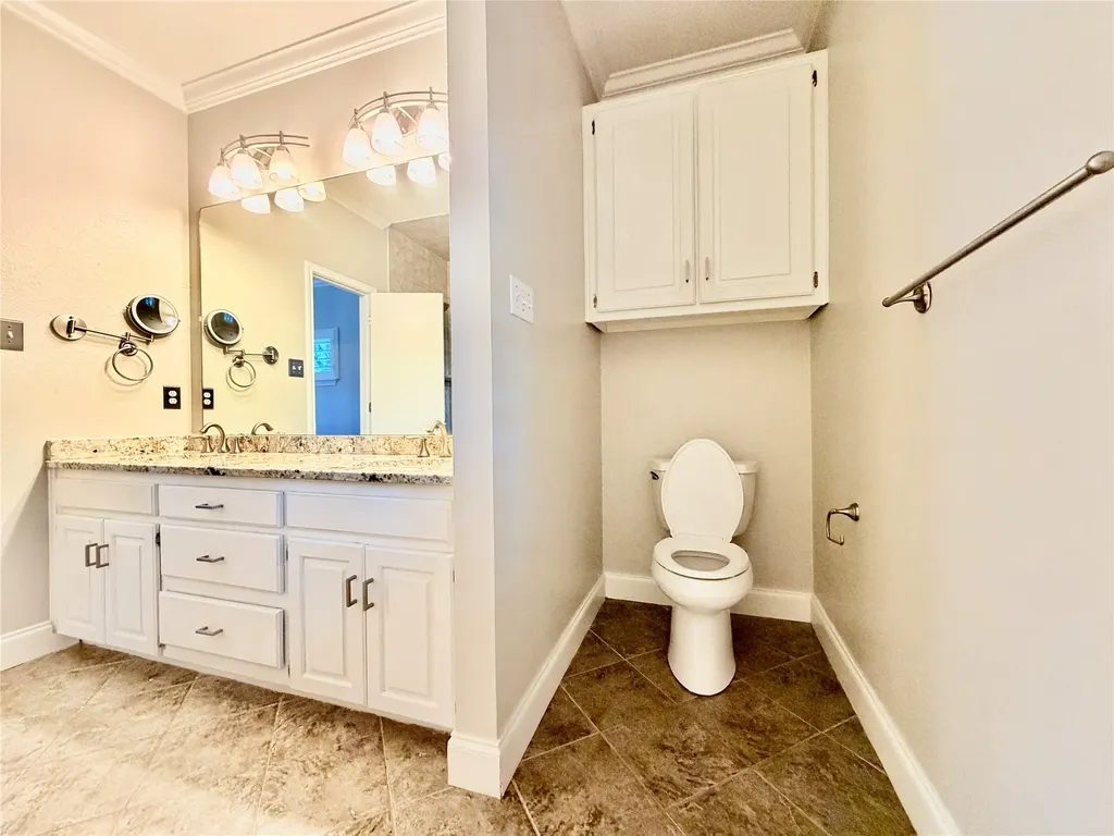 2937 Sweet Briar Street Grapevine TX 76051