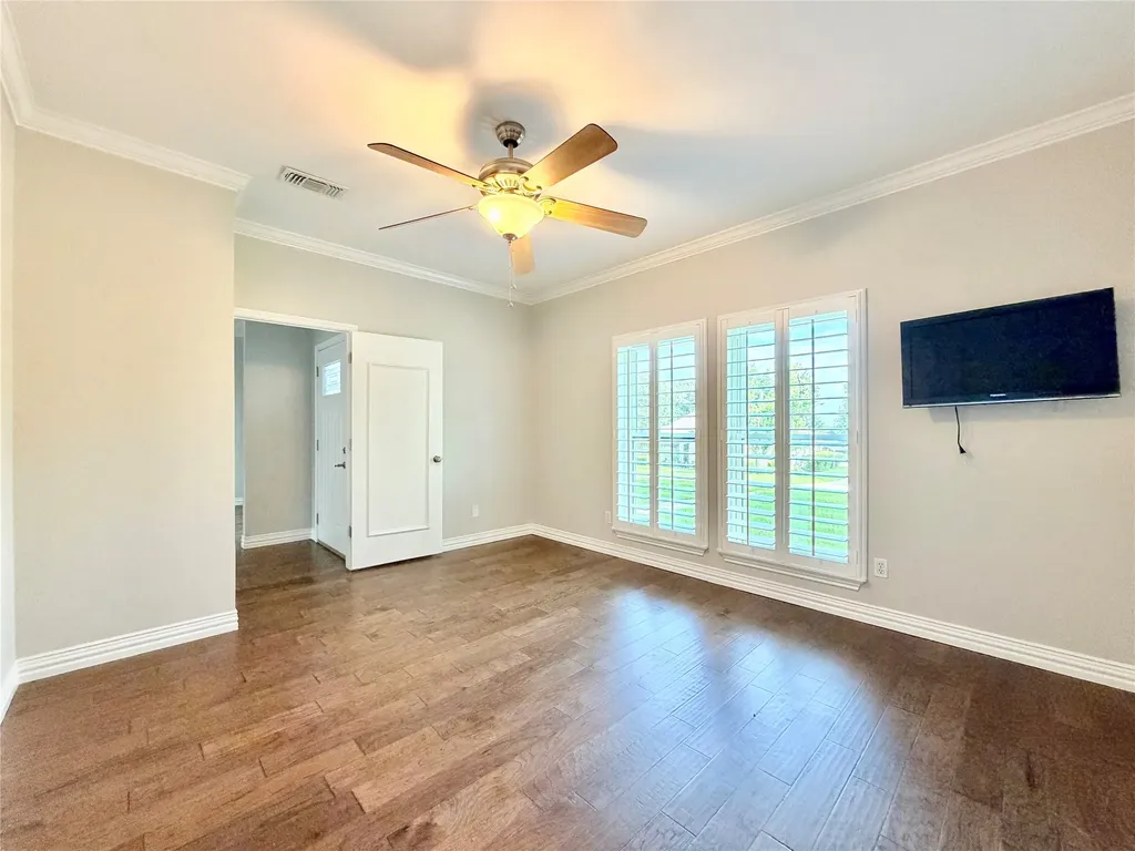 2937 Sweet Briar Street Grapevine TX 76051
