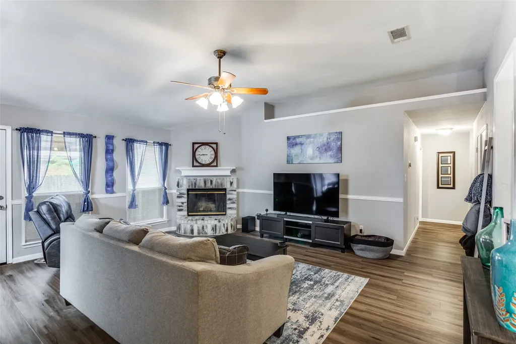 10241 Westward Drive Fort Worth TX 76108