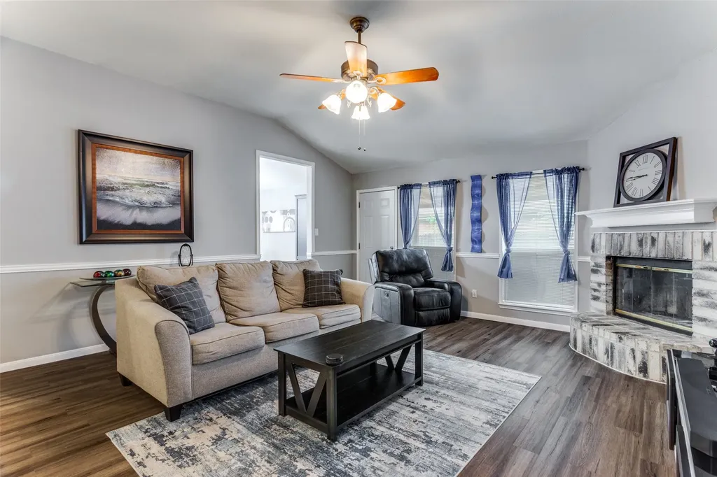 10241 Westward Drive Fort Worth TX 76108
