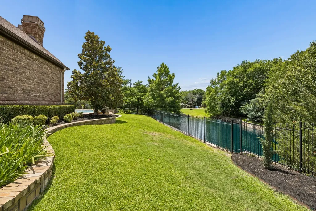 5804 Chalford Common Colleyville TX 76034