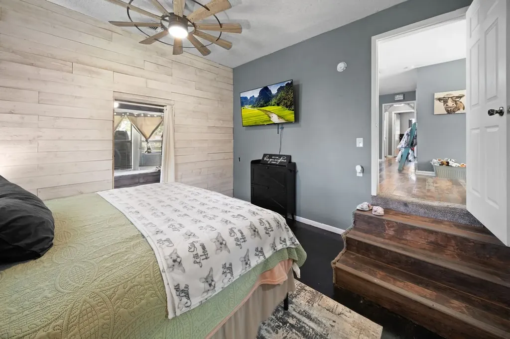 403 Ridgewood Palestine TX 75803