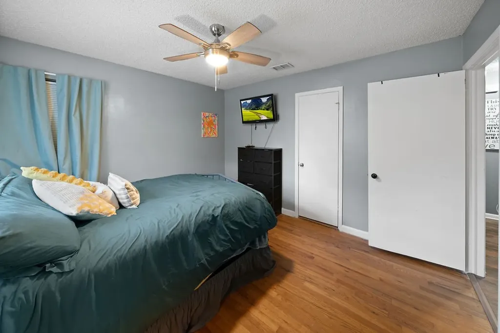 403 Ridgewood Palestine TX 75803