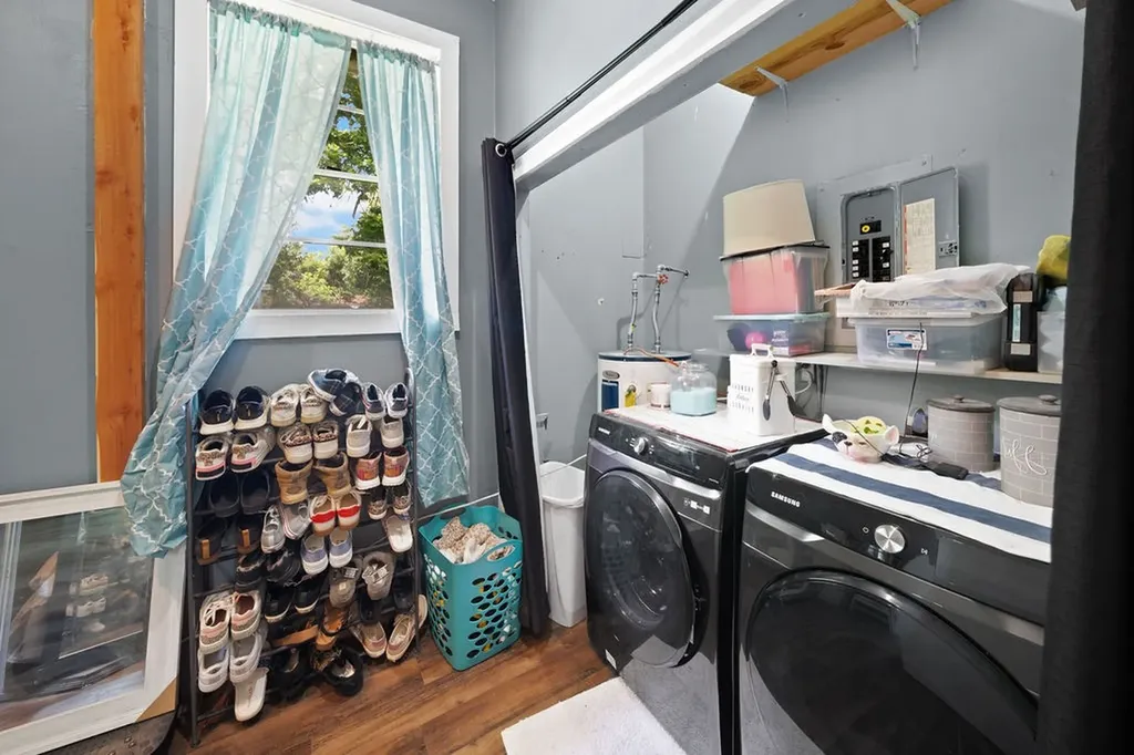 403 Ridgewood Palestine TX 75803