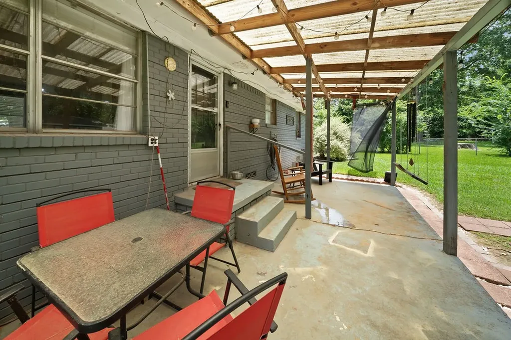 403 Ridgewood Palestine TX 75803