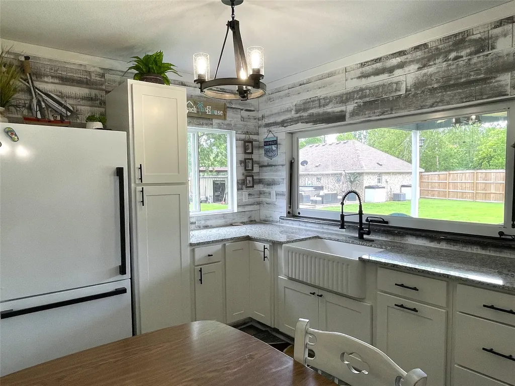1209 China Street Teague TX 75860