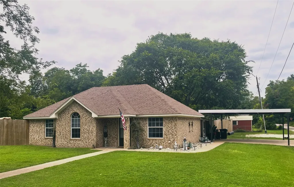1209 China Street Teague TX 75860