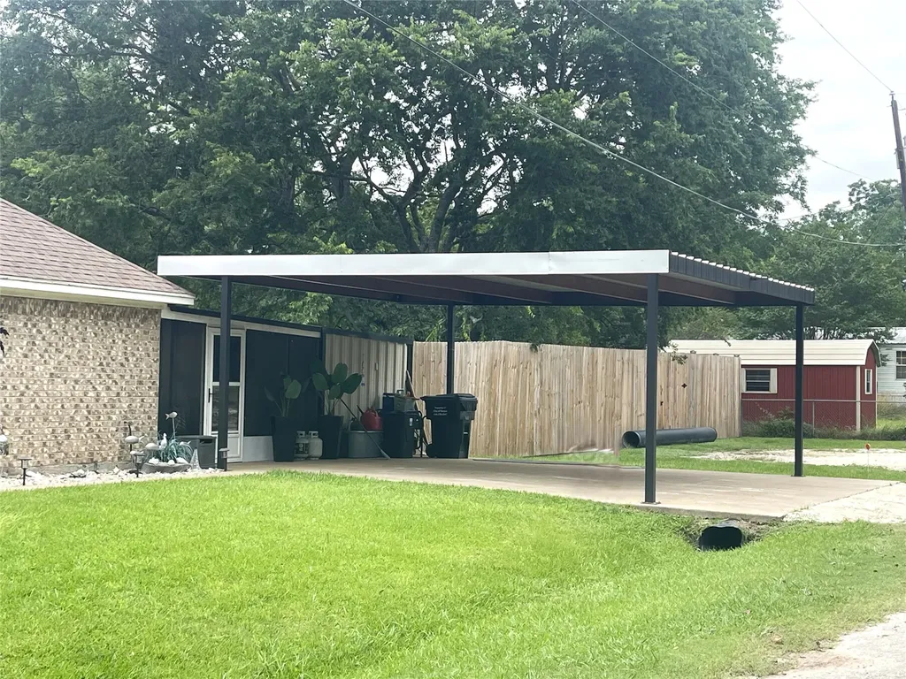 1209 China Street Teague TX 75860