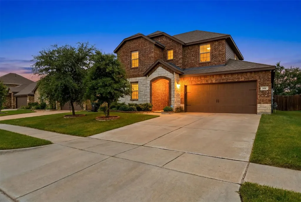 161 Mockingbird Way Caddo Mills TX 75135