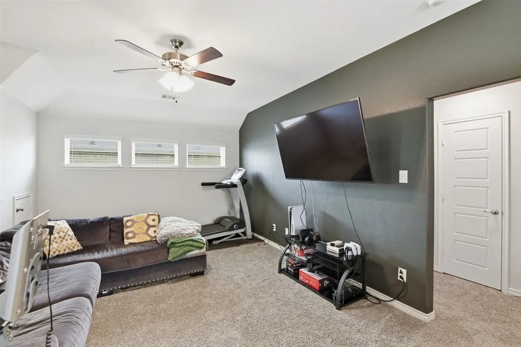 161 Mockingbird Way Caddo Mills TX 75135