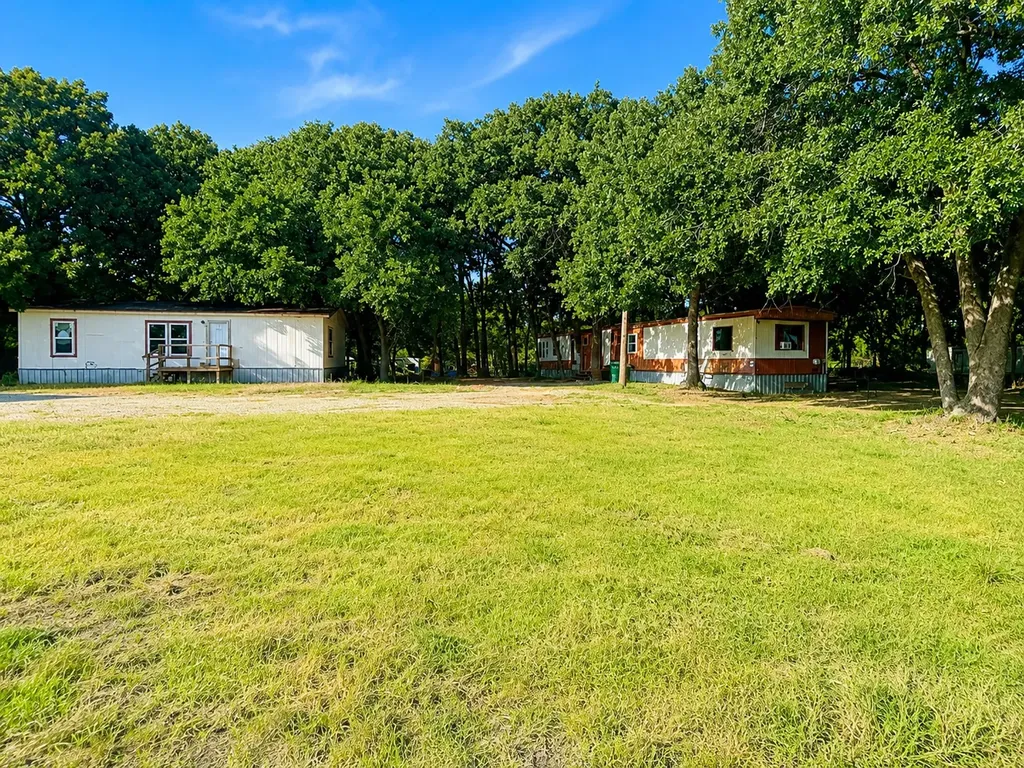 15531 City Court Kemp TX 75143