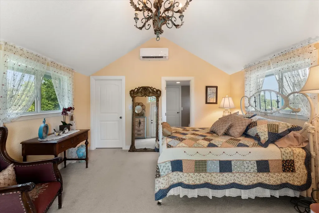 1847 N State Highway 19 Highway Emory TX 75440
