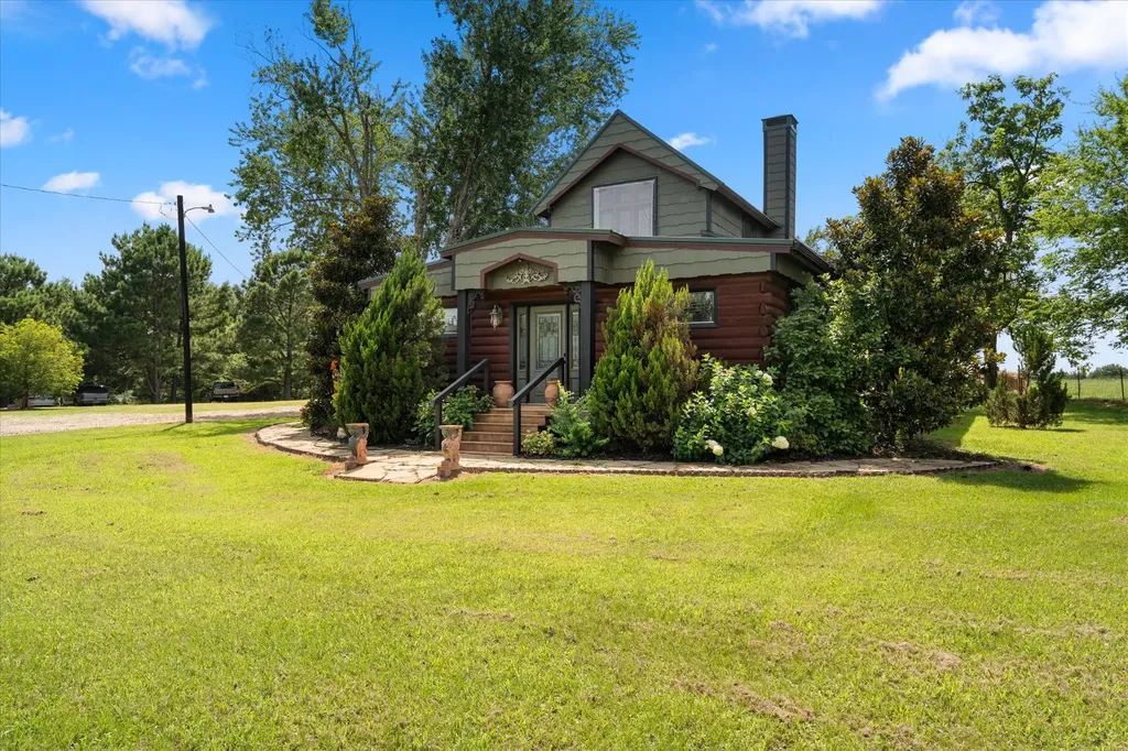 1847 N State Highway 19 Highway Emory TX 75440