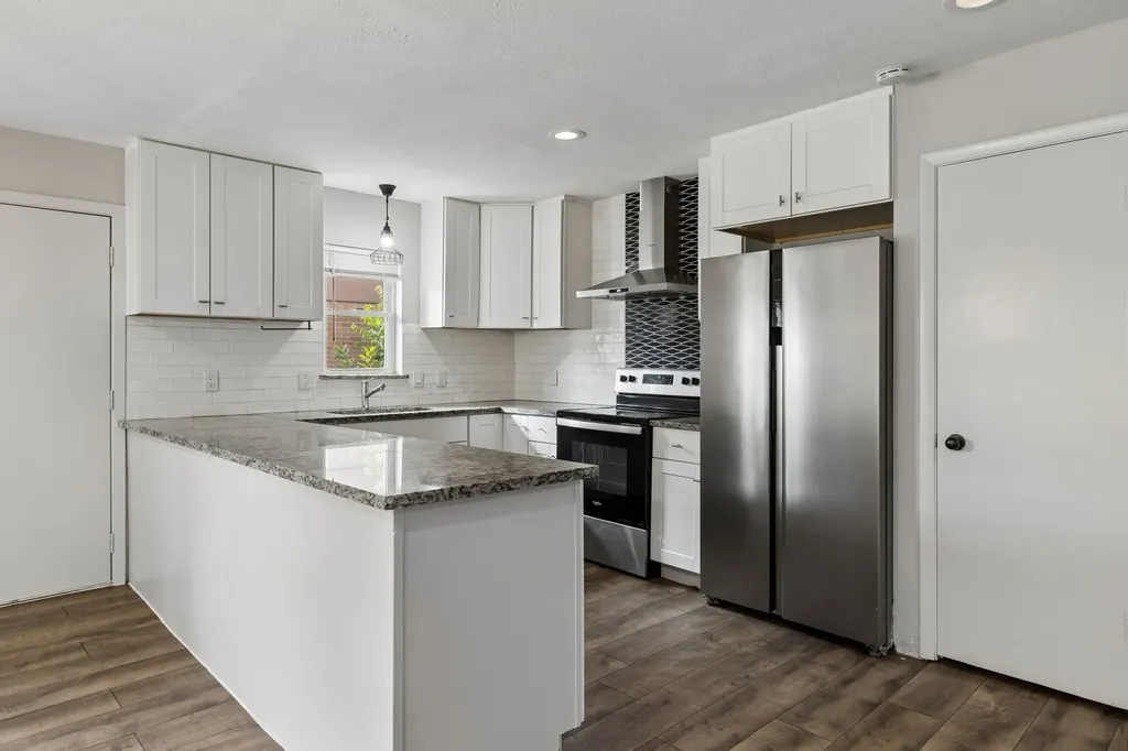 2107 English Drive Garland TX 75041
