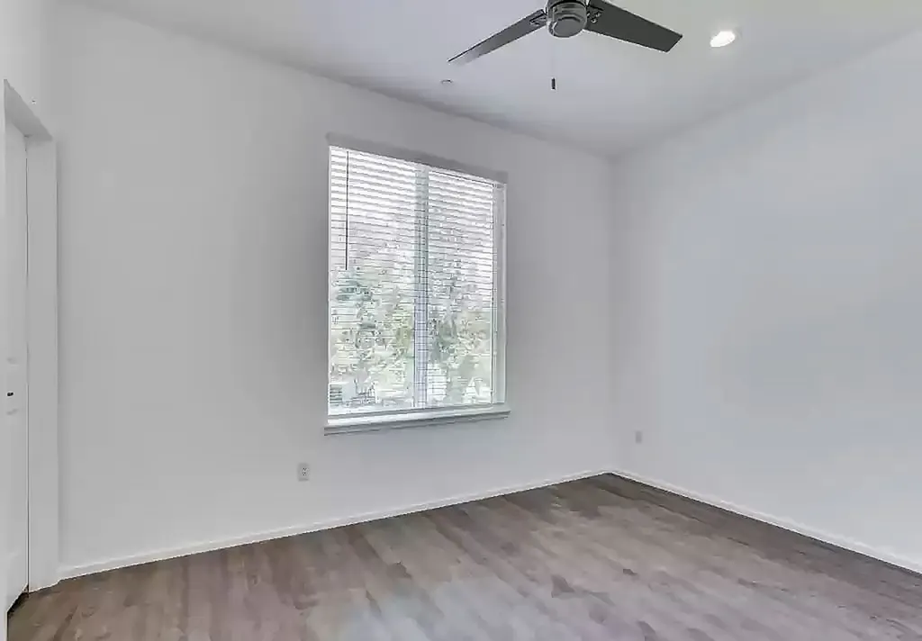 3275 Dallas Street Dallas TX 75210