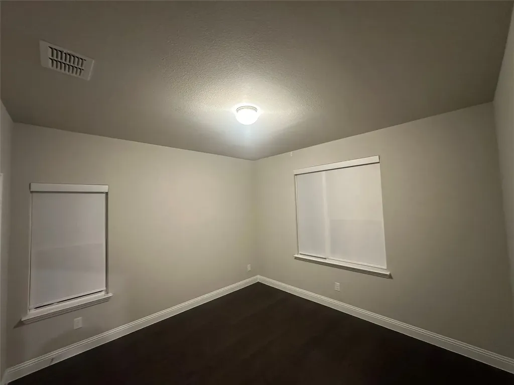 3710 Prague Mews Dallas TX 75236