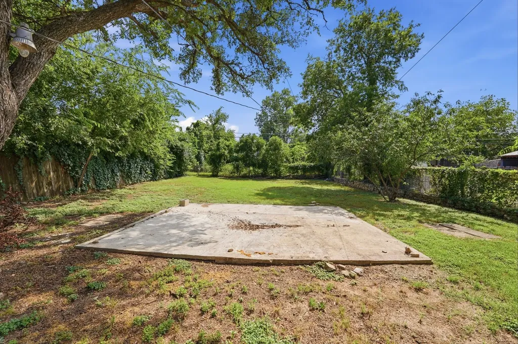 2713 35th Street Fort Worth TX 76106