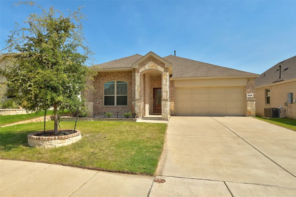 5236 Mountain Top Trail Fort Worth TX 76036