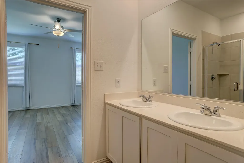 5236 Mountain Top Trail Fort Worth TX 76036