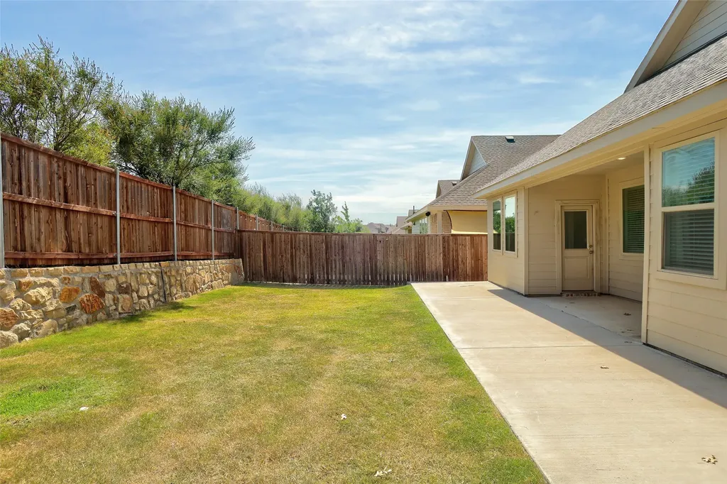 5236 Mountain Top Trail Fort Worth TX 76036
