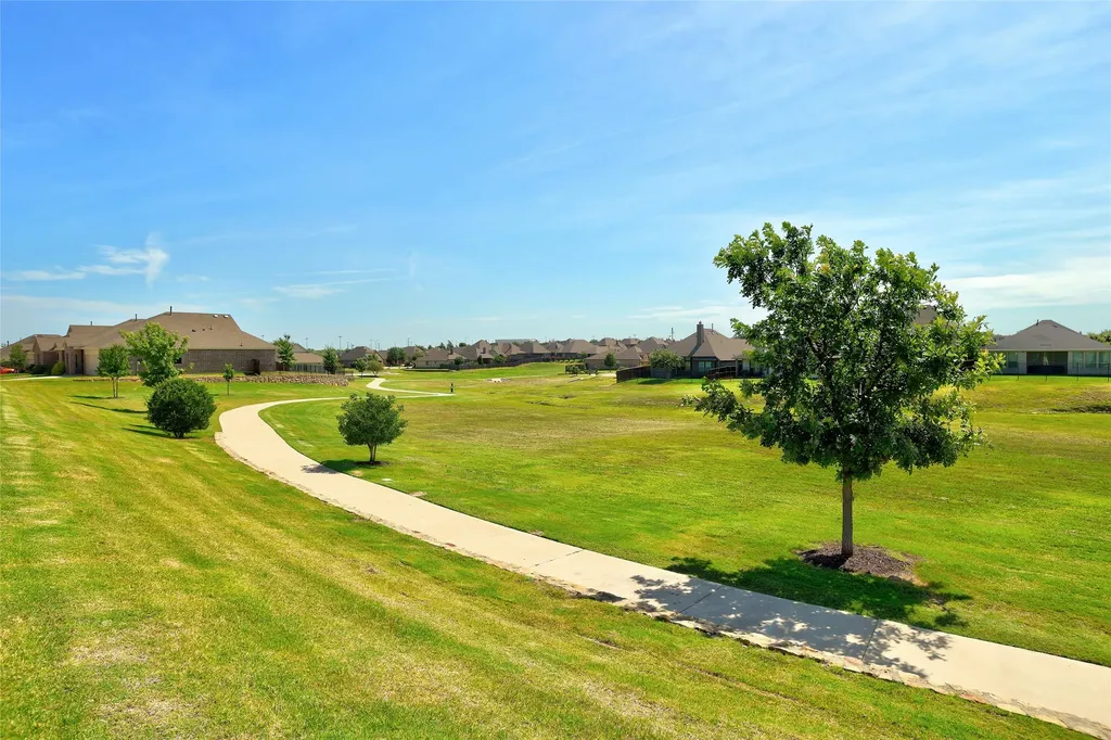 5236 Mountain Top Trail Fort Worth TX 76036