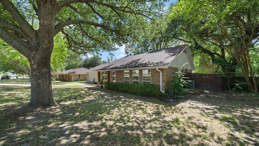 110 Linda Lane Athens TX 75751