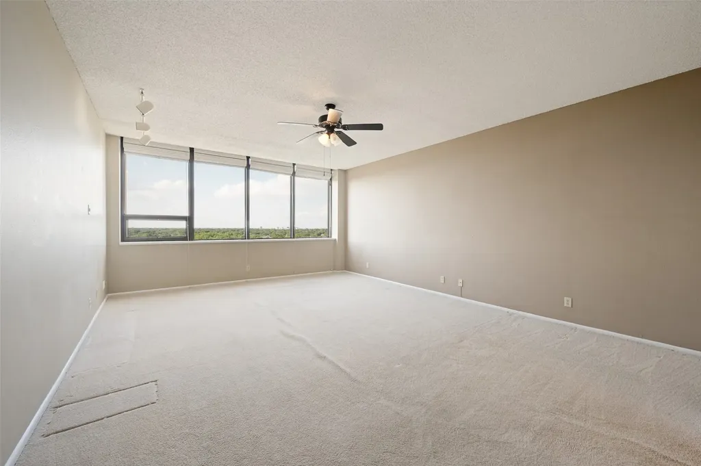 6335 W Northwest Highway Dallas TX 75225