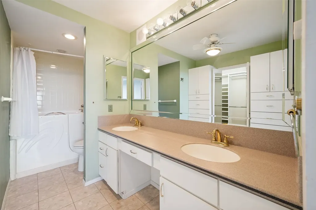 6335 W Northwest Highway Dallas TX 75225