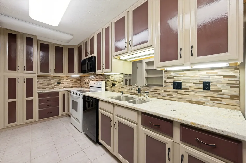 6335 W Northwest Highway Dallas TX 75225