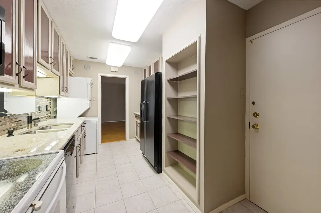 6335 W Northwest Highway Dallas TX 75225
