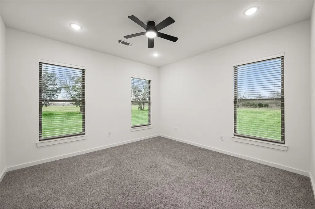 6771 NW County Road 1146 Barry TX 75102